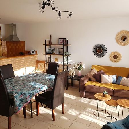Bienvenue Chez Romane Aigueze Luaran gambar