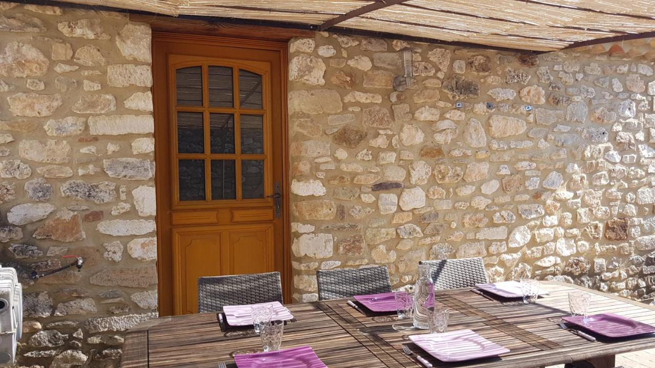 Bienvenue Chez Romane Aigueze Luaran gambar