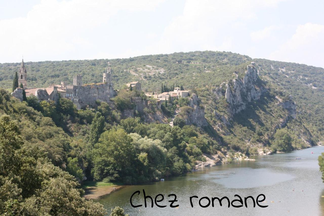 Bienvenue Chez Romane Aigueze Luaran gambar