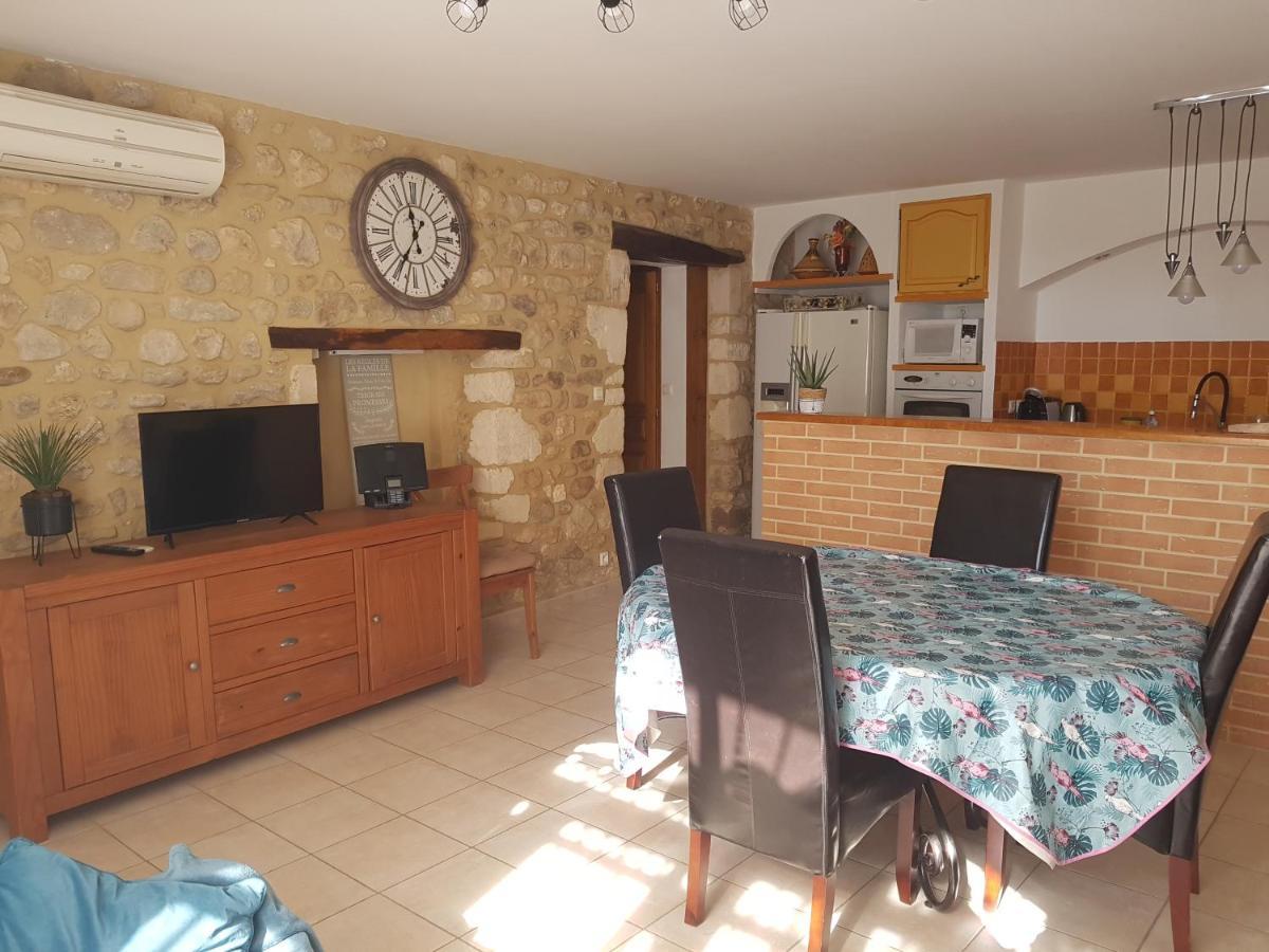 Bienvenue Chez Romane Aigueze Luaran gambar