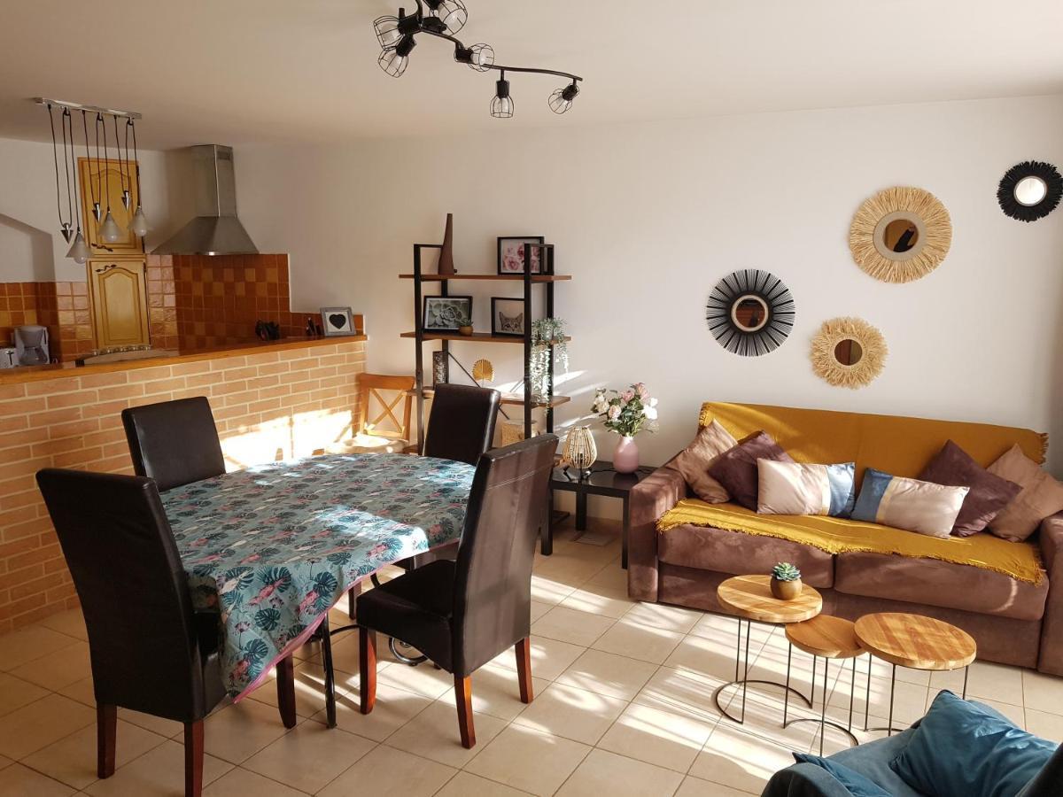 Bienvenue Chez Romane Aigueze Luaran gambar